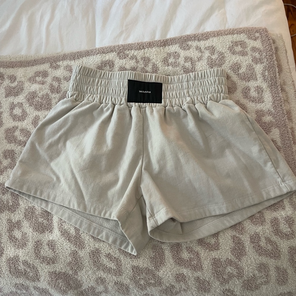 Talentless boxing shorts - core